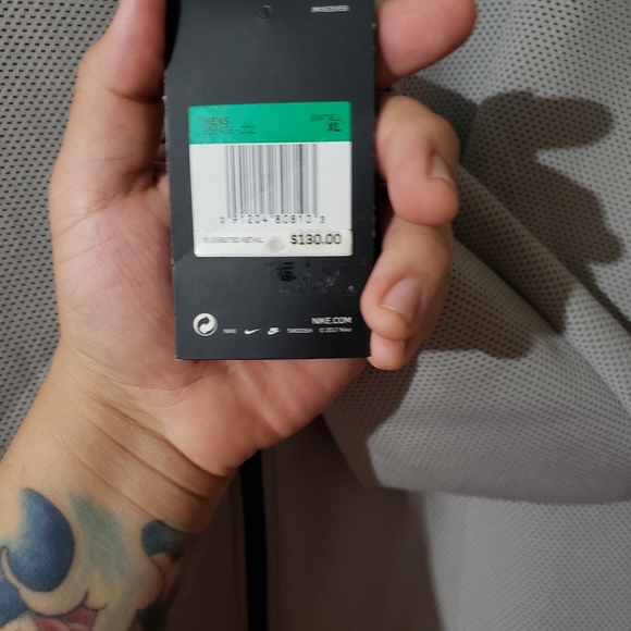 Nike hoddie - Picture 3 of 3